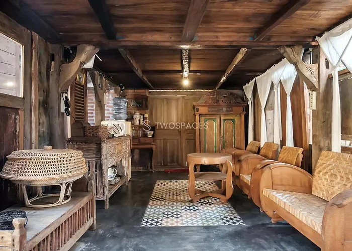 Twospaces Living At Kayu Villa, Accommodatie bij particulieren Nusa Dua (Bali)