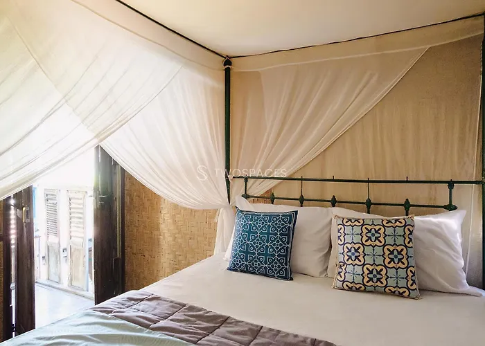Twospaces Living At Kayu Villa, Accommodatie bij particulieren