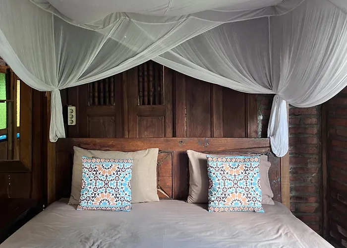 Twospaces Living At Kayu Villa, Nusa Dua (Bali)