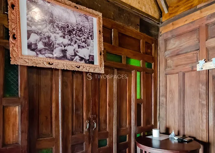 Twospaces Living At Kayu Villa, *