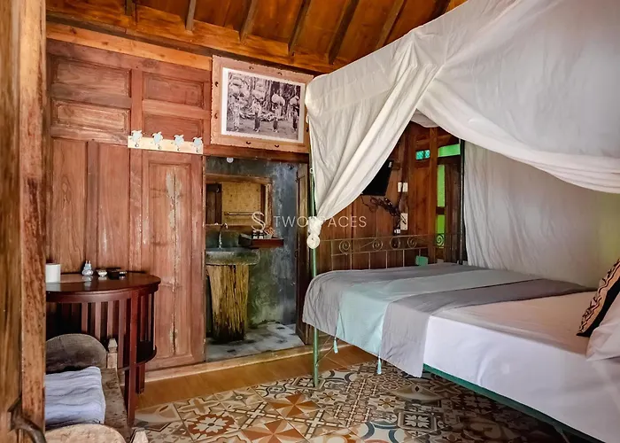 Accommodatie bij particulieren Twospaces Living At Kayu Villa, Nusa Dua (Bali)