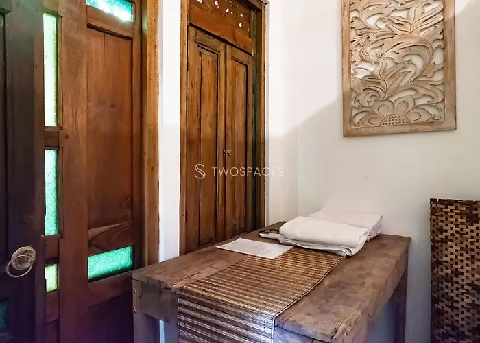 Twospaces Living At Kayu Villa, Accommodatie bij particulieren