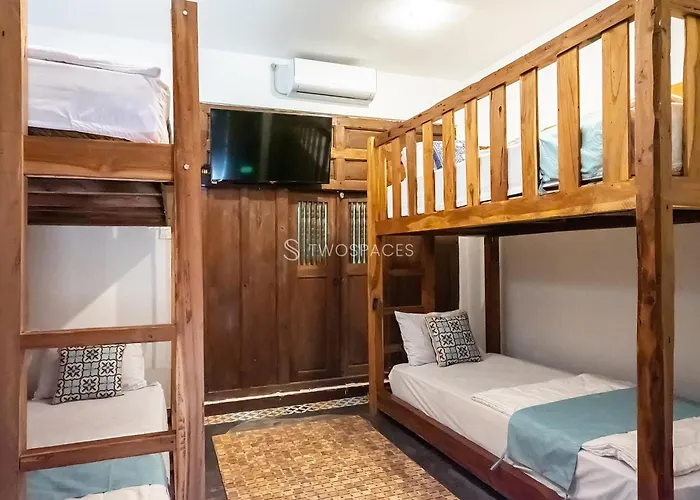 Twospaces Living At Kayu Villa, Accommodatie bij particulieren Nusa Dua (Bali)